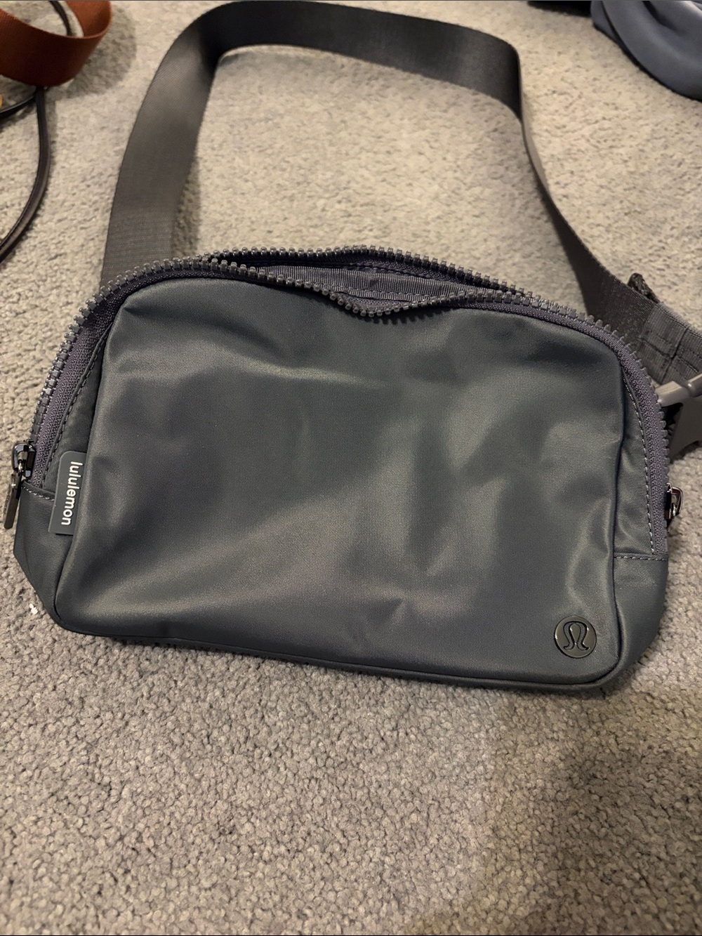Grey lululemon bag